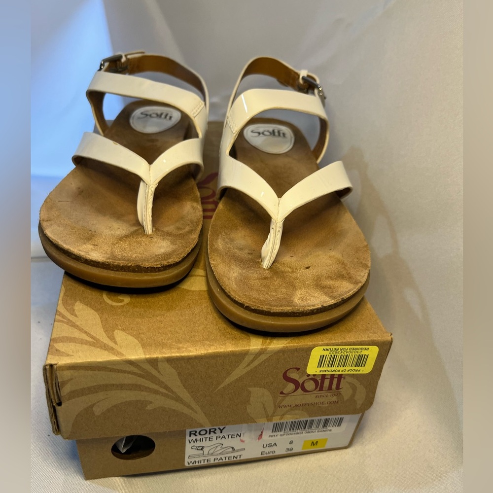 Sofft Rory sandals white patent